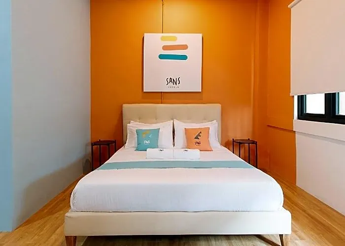 Sans Laperal Hotel