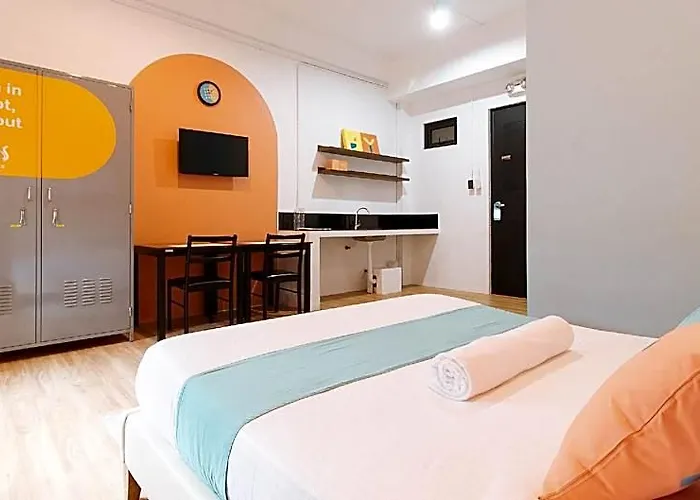 Sans Laperal Hotel